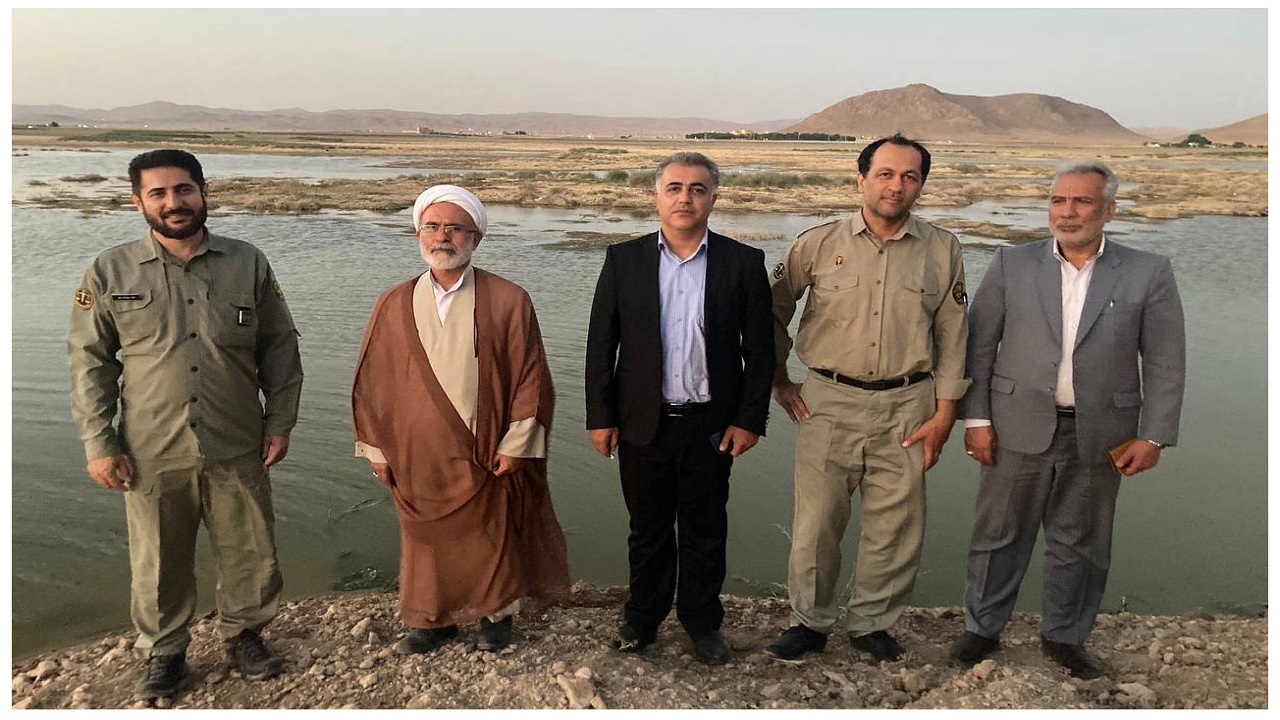 پیگیری رفع تصرف اراضی ملی اطراف تالاب دهنو