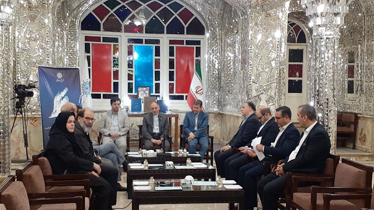برگزاری یادبود فراملی حافظ