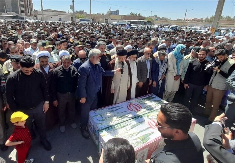 مراسم تشییع پیکر شهدای حمله تروریستی به کلانتری ۱۶ زاهدان برگزار شد+ فیلم و تصاویر مراسم تشییع پیکر شهدای حمله تروریستی به کلانتری ۱۶ زاهدان برگزار شد+ فیلم و تصاویر