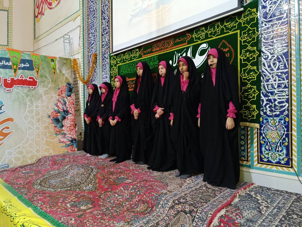 سرودخواني دختران