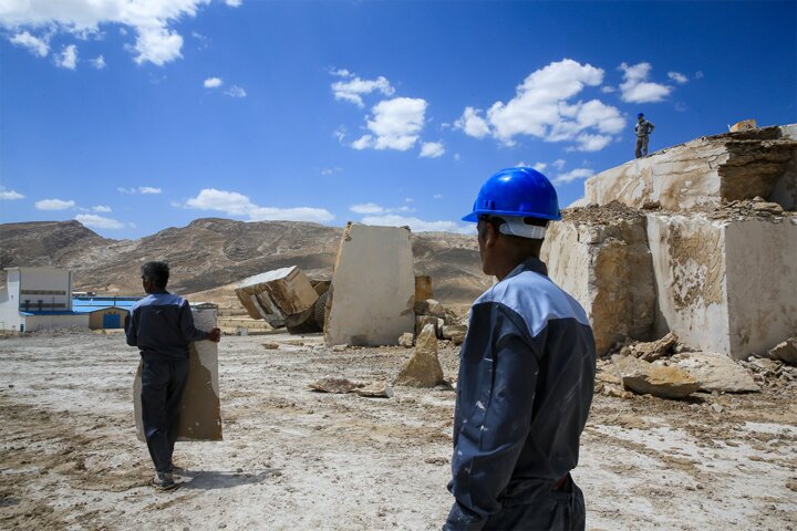 استخراج مرمریت خراسان رضوی گروگان ماشین&zwnj;آلات فرسوده
