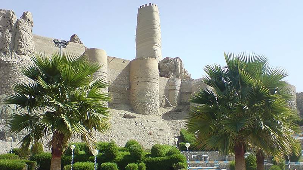 خبری خوب از مرمت قلعه منوجان