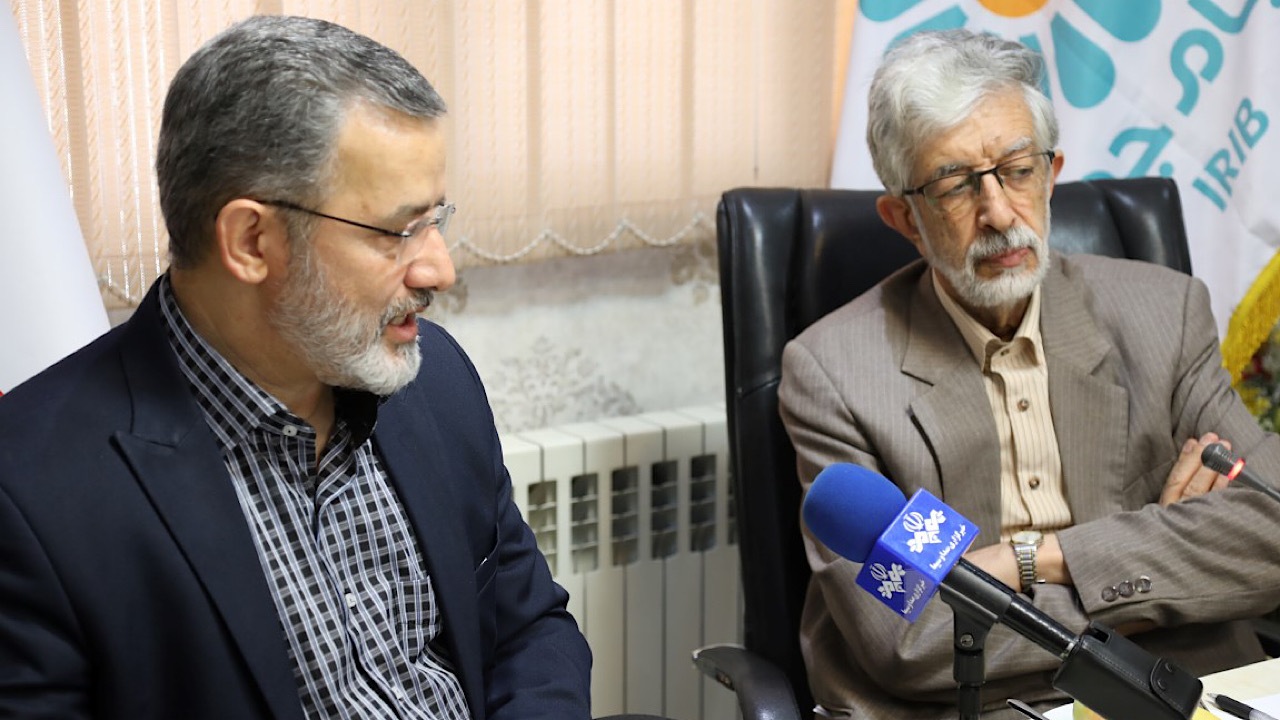 برنامه‌هایی در زمینه ترویج زبان فارسی تولید می‌شود