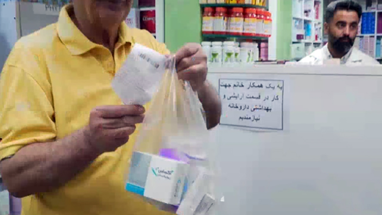 تاخیر بیمه در عقد قرارداد با داروخانه‌ها + فیلم