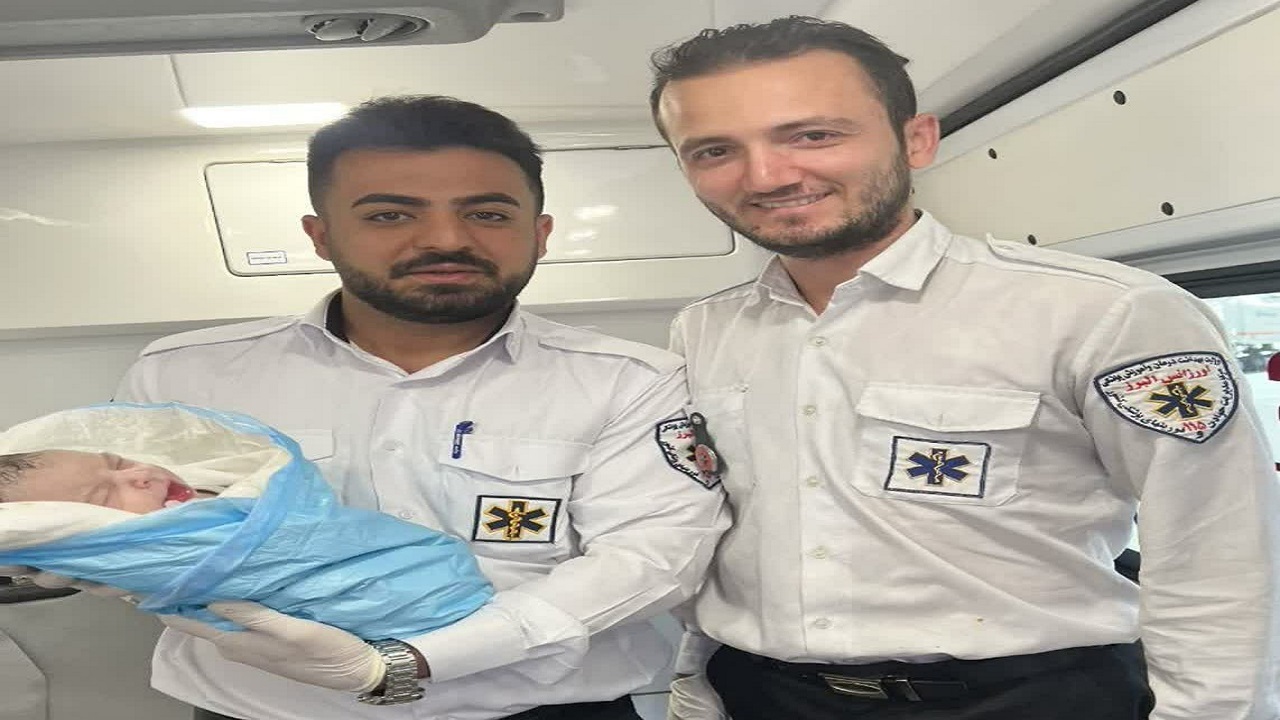 امدادگران جان مادر باردار در جاده چالوس را نجات دادند