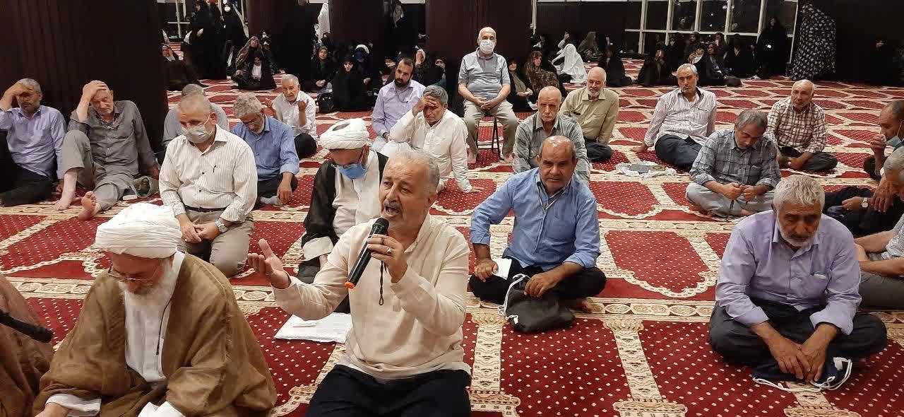 قرائت دعای کمیل در مکه مکرمه