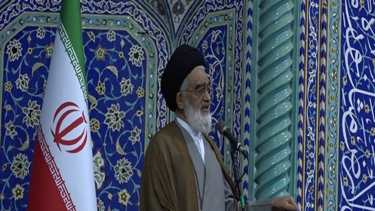 پاسخ امام جمعه قم به شبهه‌ای پیرامون حجاب