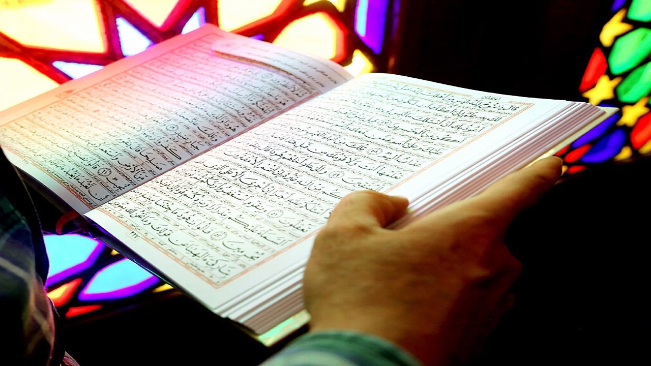 حرکت فعالان قرآنی در سازندگی اندیشه، از آبادانی شهر‌ها کمتر نیست