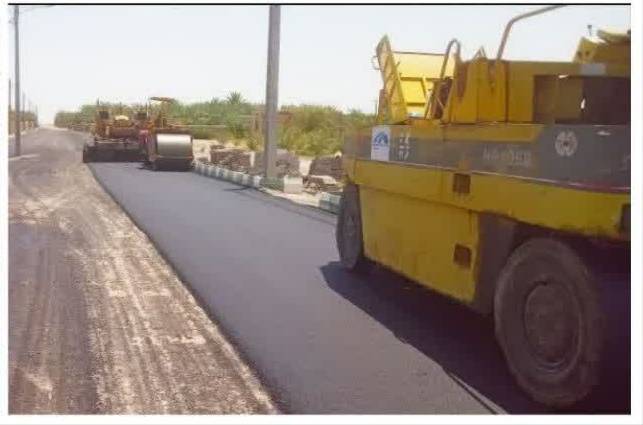 اجرای آسفالت معابر ۱۰ روستای فهرج در طرح نهضت آسفالت