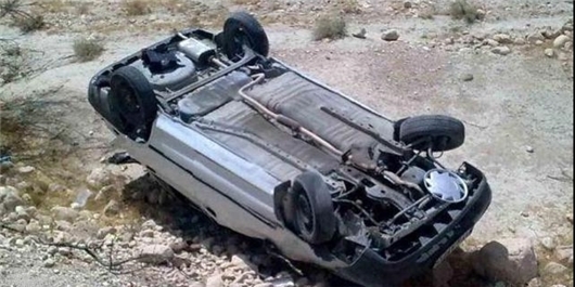 واژگونی یک دستگاه سواری پژو ۴۰۵ در دزفول