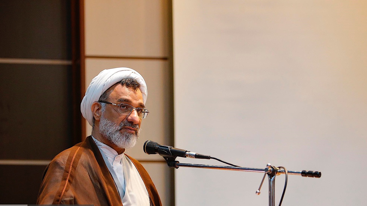 ایمان و امید موجب تبدیل علوم انسانی نقلی به علوم انسانی عقلی می‌شود