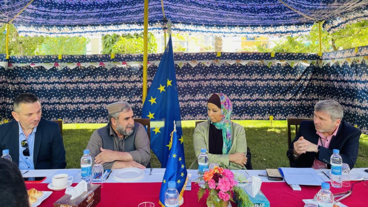 اتحادیه اروپا بیش از ۵.۷ میلیون یورو به دامداران افغانستانی کمک کرد