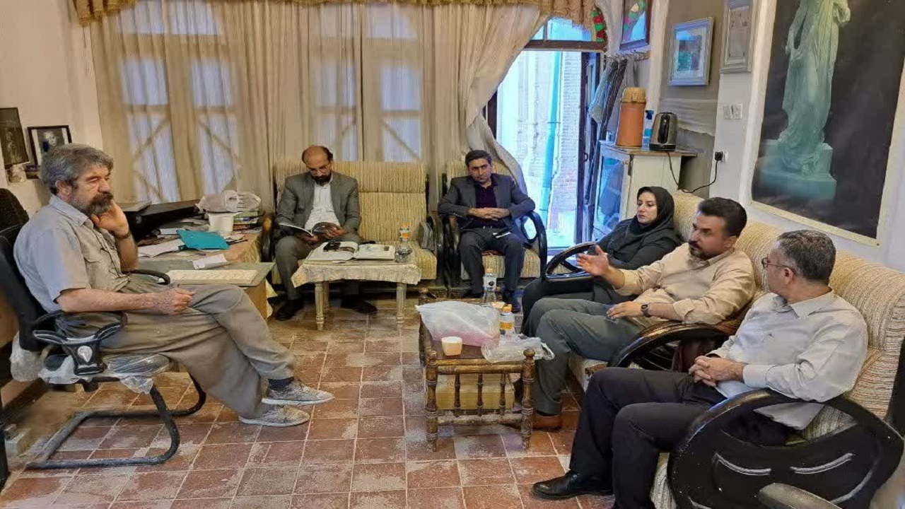 هنرمند برجسته کردستانی تجلیل شد