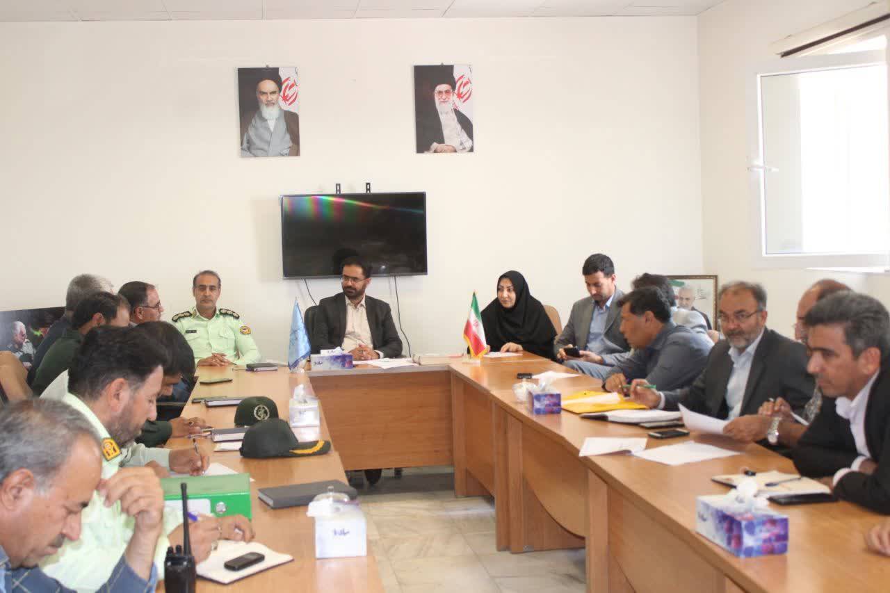 خریداران و فروشندگان پسته با پلیس و مراجع قضایی همکاری کنند