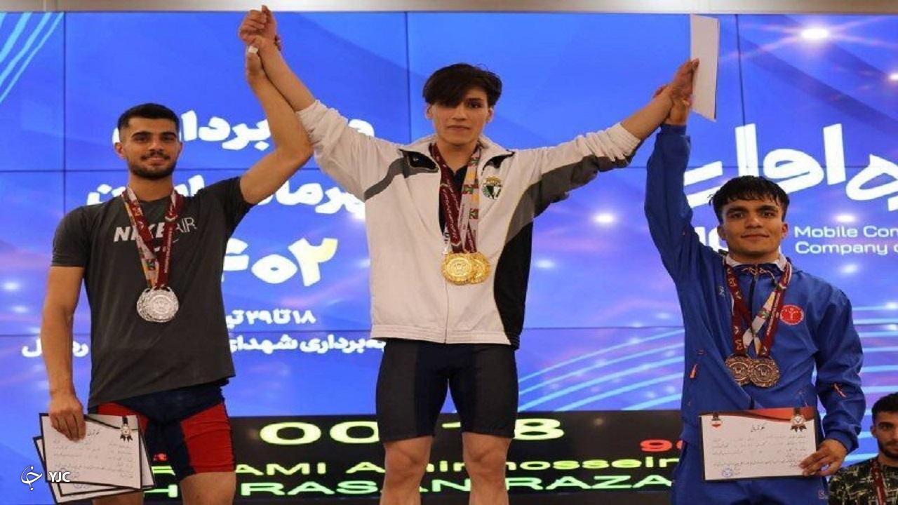 وزنه بردار مهابادی ۱۱ کیلوگرم رکورد جوانان کشور را ارتقا داد