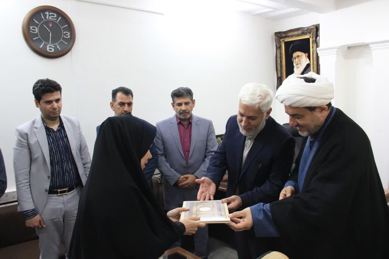 تشکیل کمیته تجلیل از خانواده معظم شهداء، جانبازان و ایثارگران
