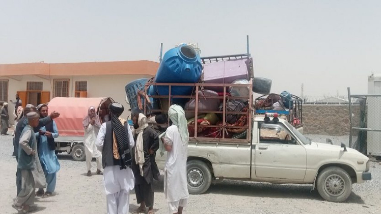 بازگشت بیش از ۵۵۰ مهاجر افغانستانی از پاکستان