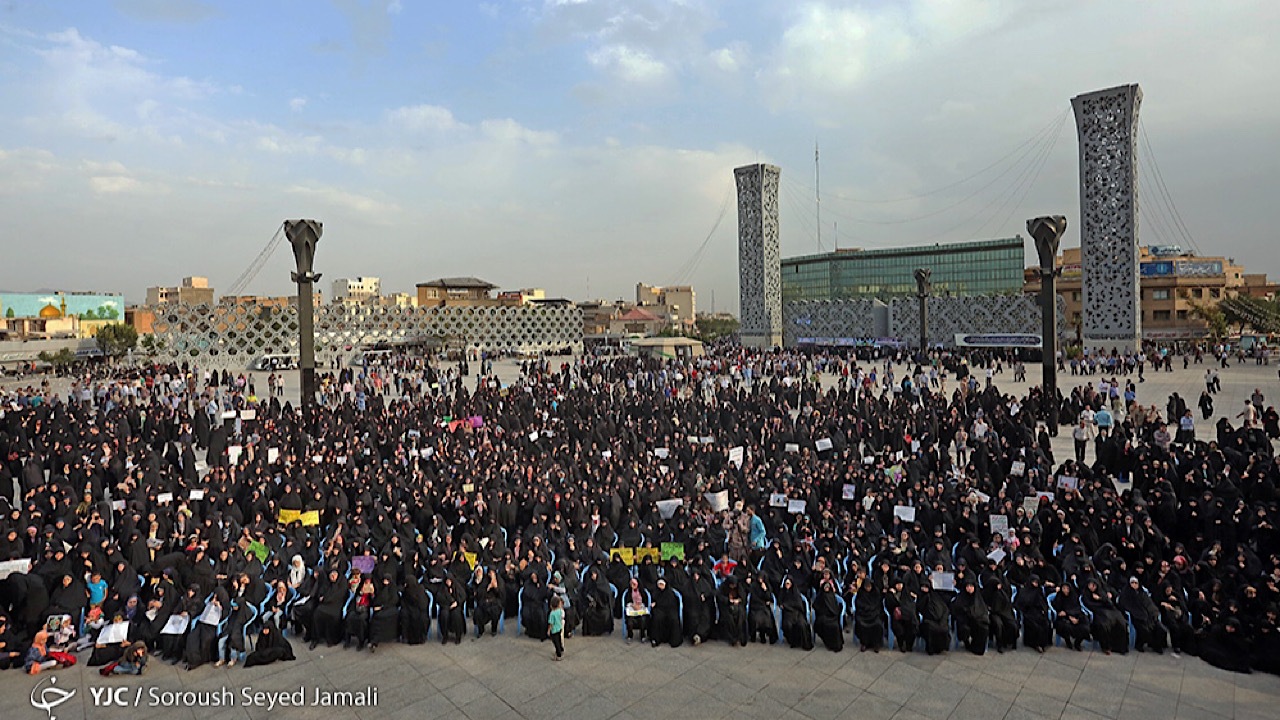 اجتماع بزرگ عفاف و حجاب در میدان امام حسین (ع) تهران برگزار شد+ فیلم