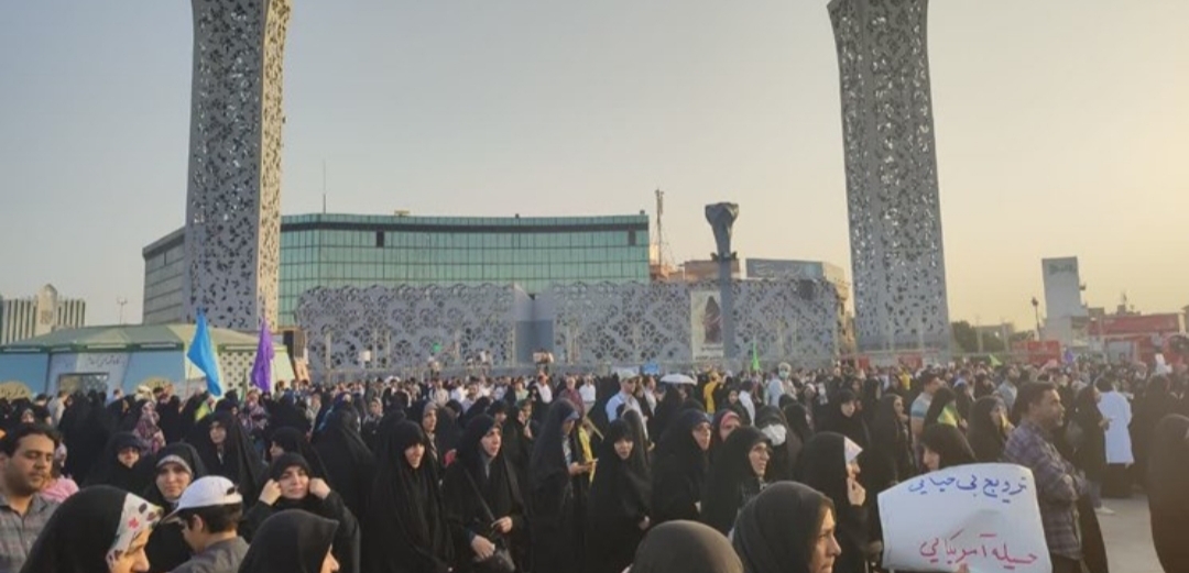 اجتماع عفاف و حجاب در میدان امام حسین (ع) از لنز دوربین شهروند خبرنگار