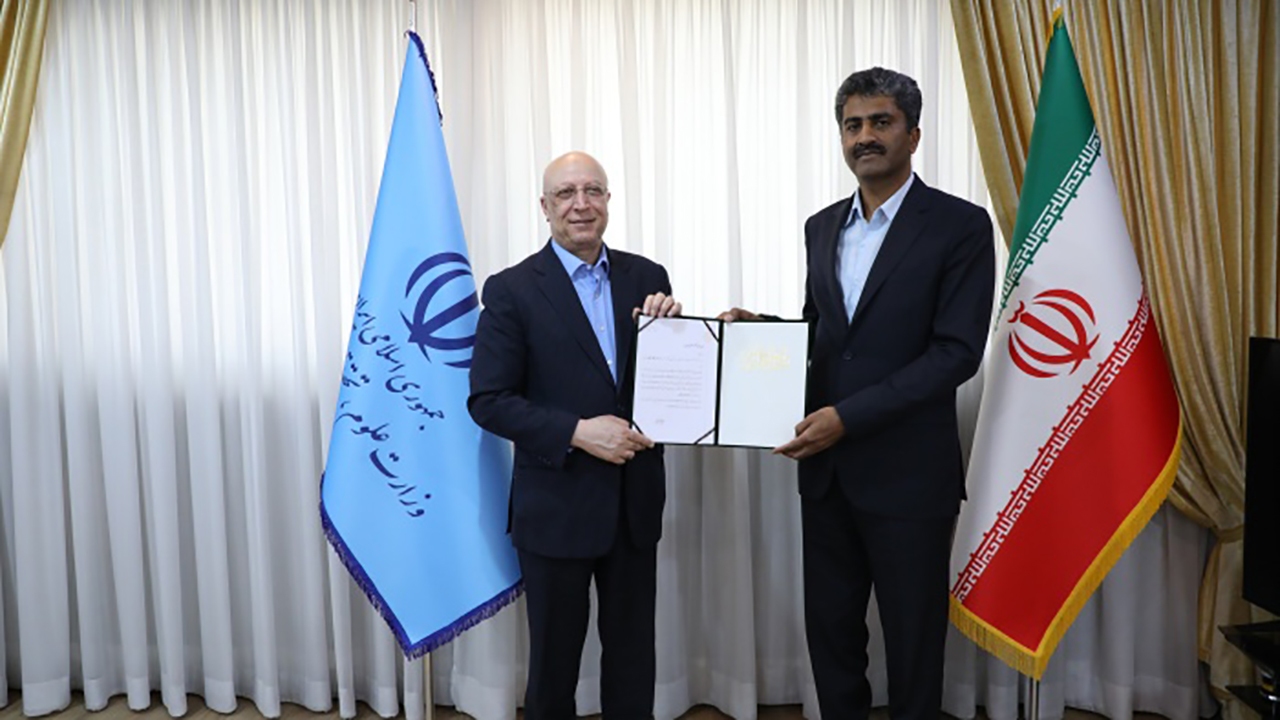 سرپرست دانشگاه هرمزگان منصوب شد