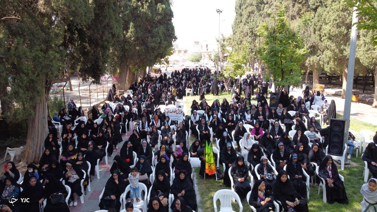 اجتماع بزرگ مدافعان حریم خانواده در شهرستان&zwnj;های استان فارس