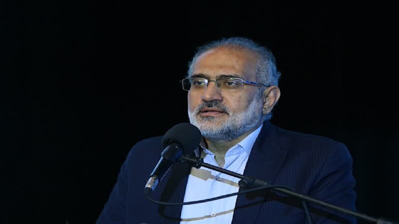 مفاخر و چهره‌های ماندگار نباید به فراموشی سپرده شوند