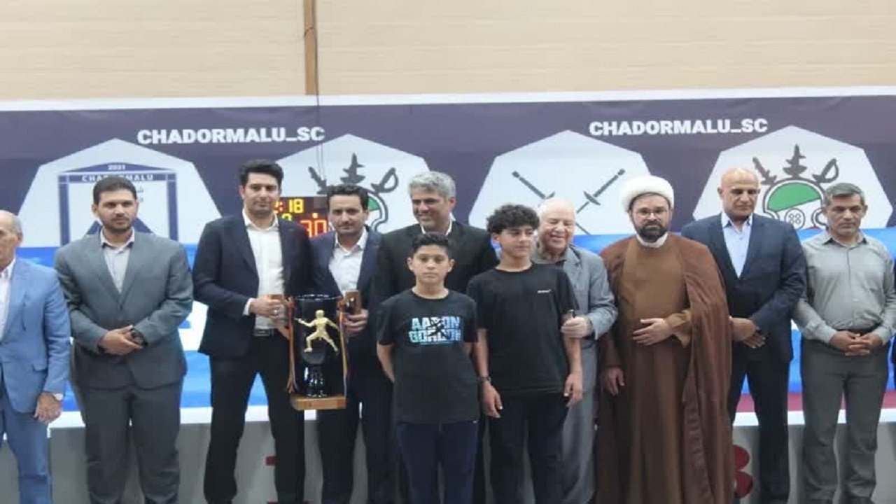 بزرگترین سالن شمشیربازی کشور در اردکان به روز شد