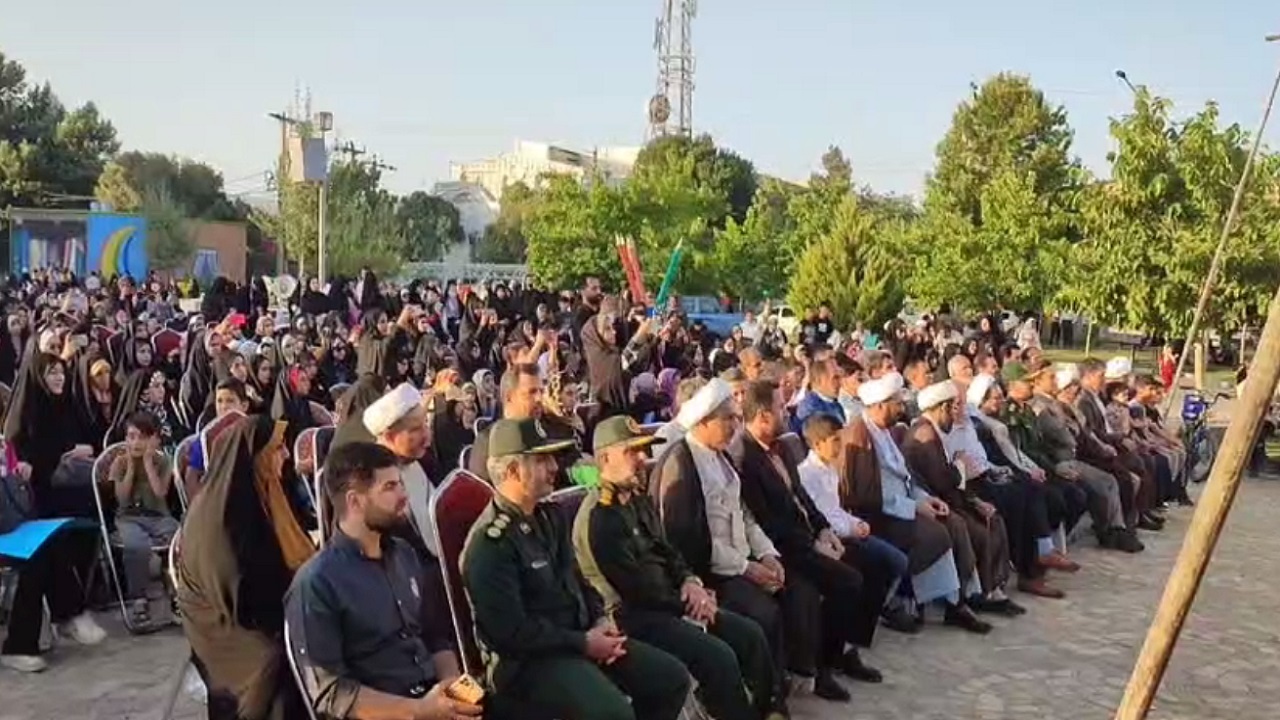 برگزاری همایش عفاف و حجاب با حضور باشکوه نهاوندی‌ها + فیلم