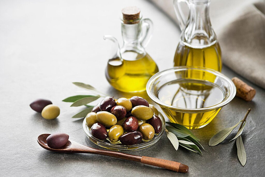 تشخیص روغن زیتون تقلبی از اصل با ۲ روش ساده
