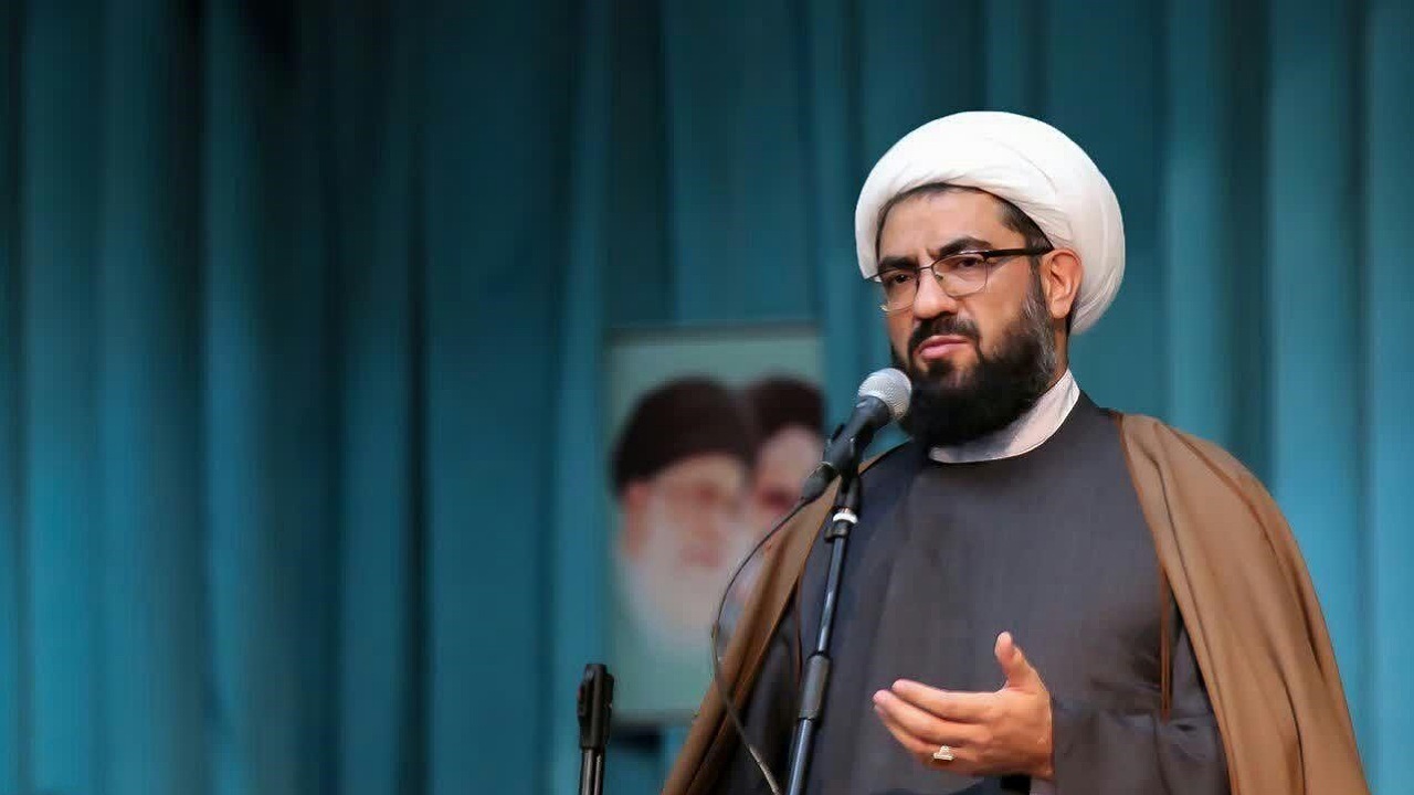 زن ایرانی بهترین الگو برای مقابله با تمدن منحط غربی است