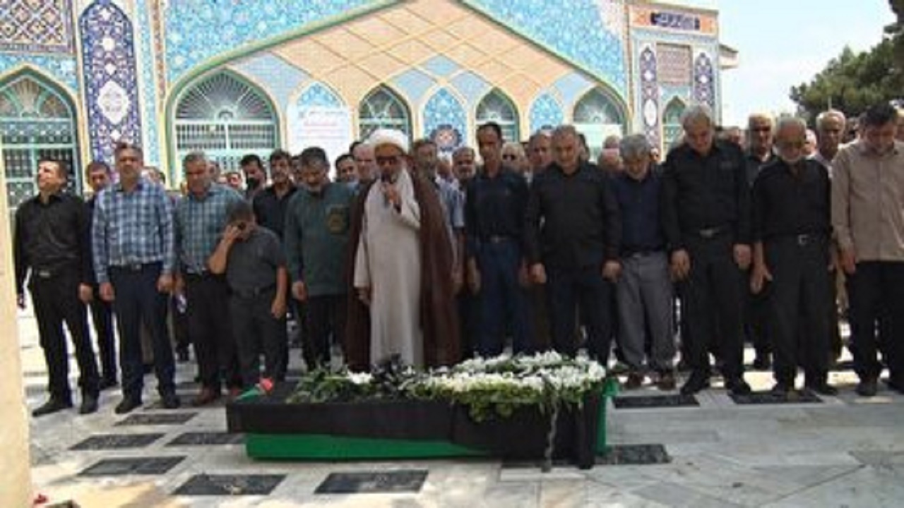 تشییع پیکر مادر شهید در گرگان