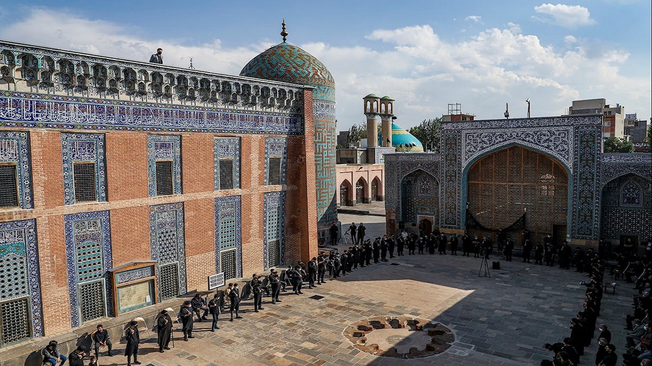 آیین سنتی طشت‌گذاری در مجموعه جهانی شیخ صفی‌الدین اردبیلی برگزار می‌شود