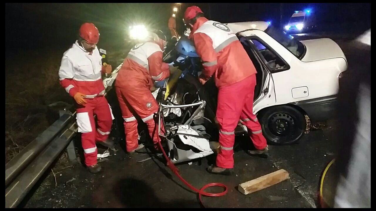 ۷ مصدوم در پی تصادف دو خودرو در جاده کلاله به مراوه تپه