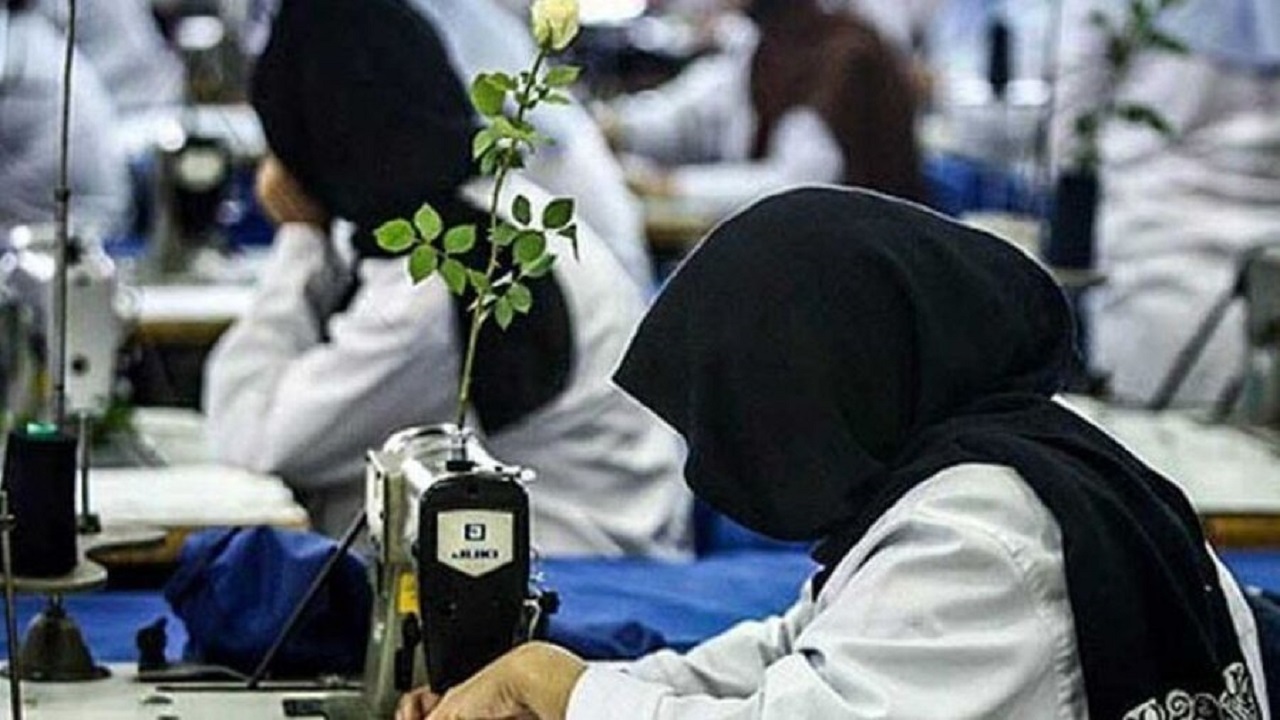 پرداخت حق بیمه ۷۱ هزار زن سرپرست خانوار