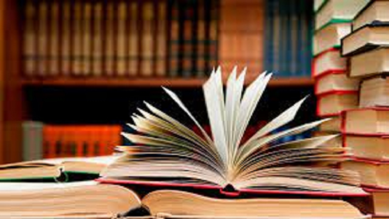 فرهنگ کتابخوانی باید در جامعه نهادینه‌سازی شود