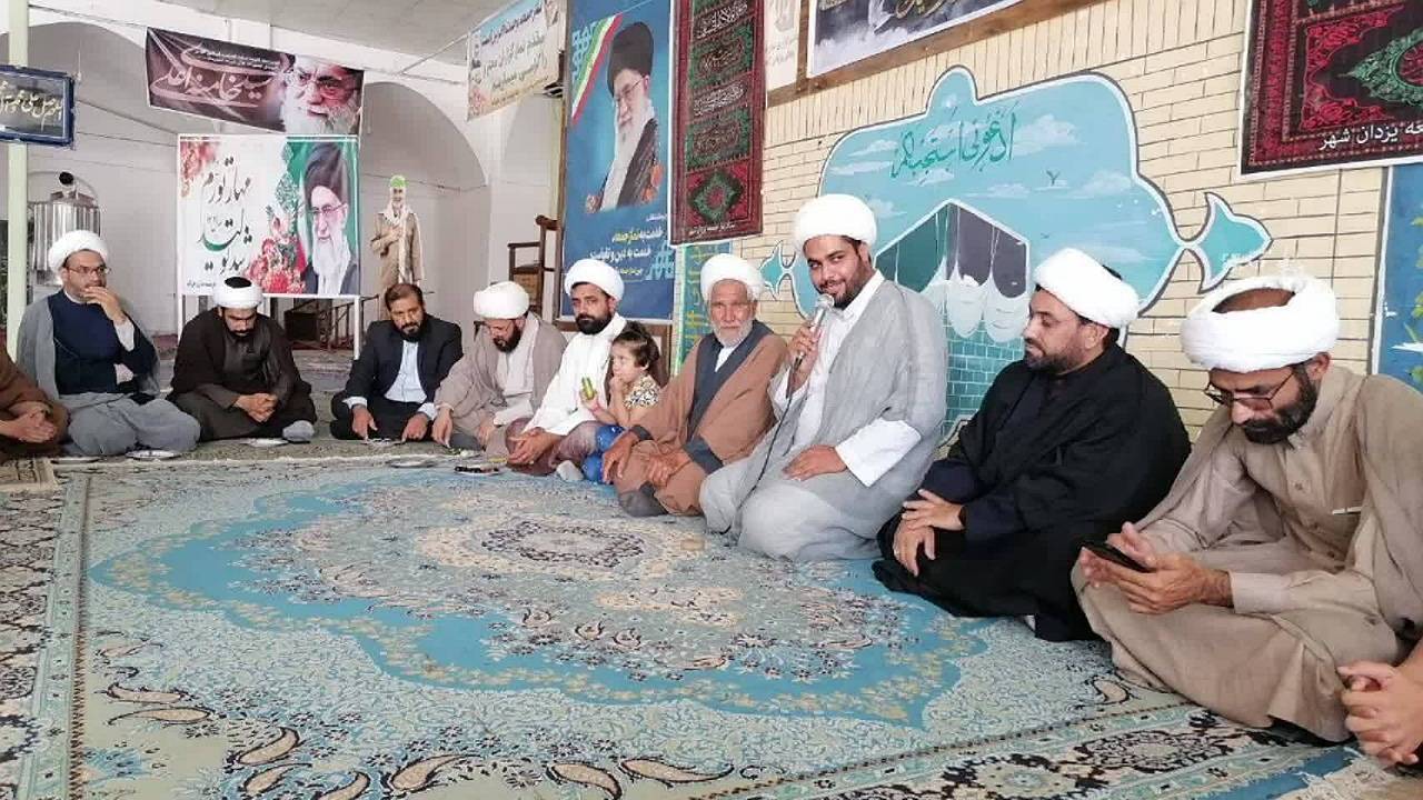 دیدار مسئولان زرند با طلاب بخش یزدان آباد