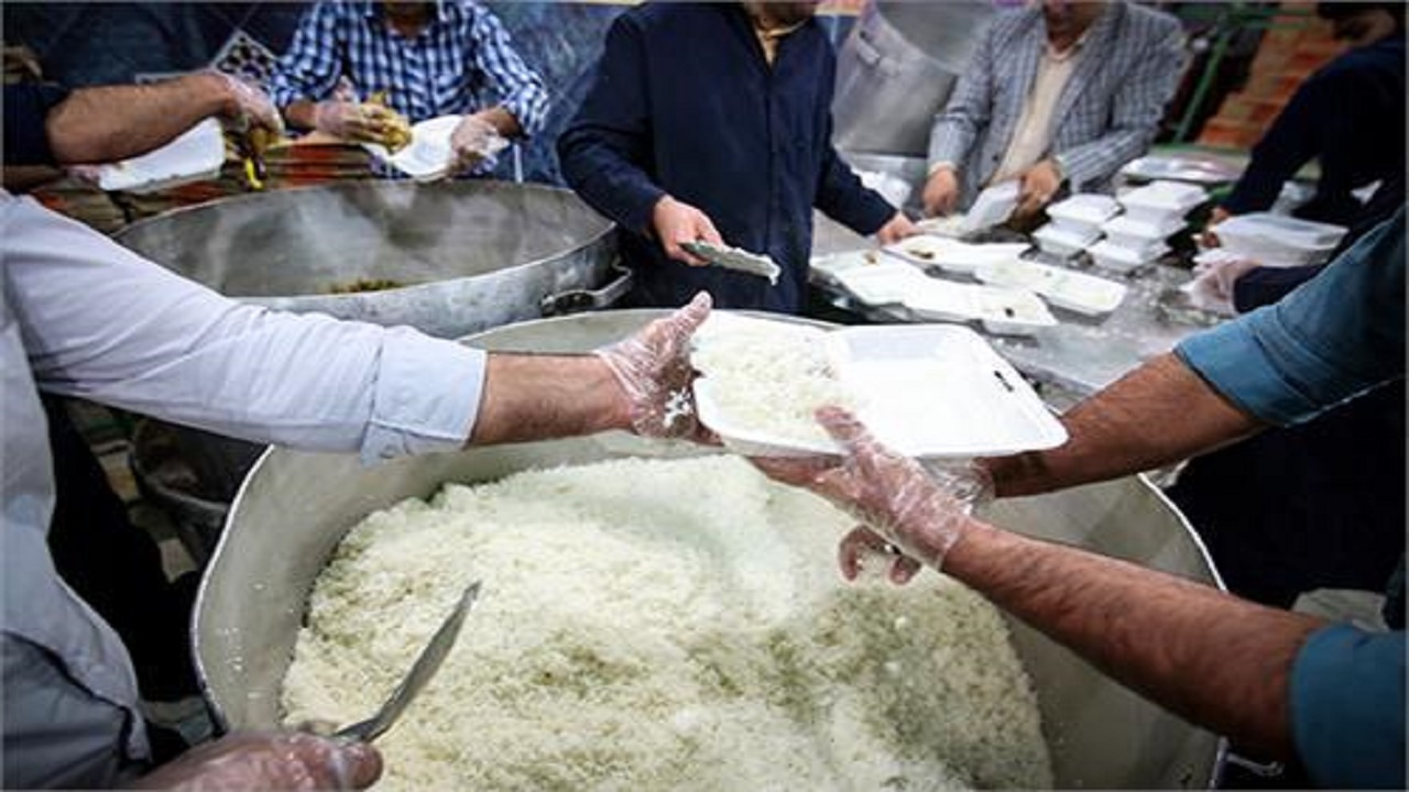 توزیع بیش از ۱۴ هزار غذای گرم در چهارمحال و بختیاری
