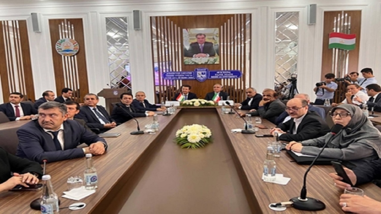 تبادل استاد و دانشجوی پزشکی بین ایران و تاجیکستان