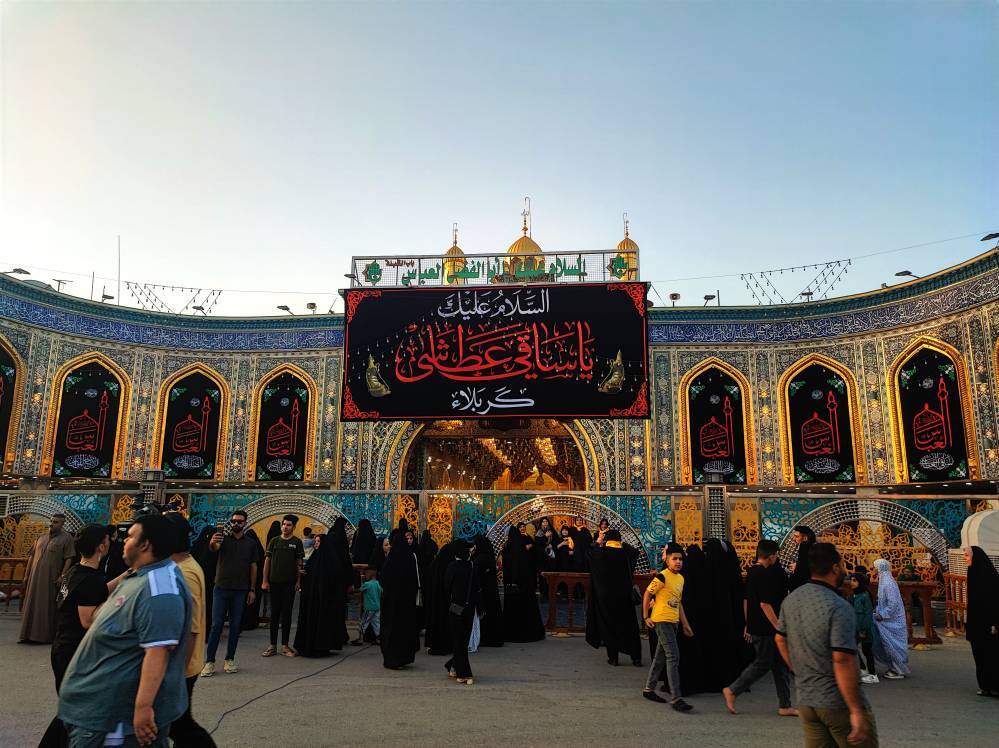 سیاه پوش شدن حرم حضرت عباس سیاه پوش شدن حرم حضرت عباس