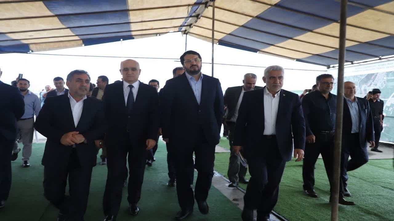 بازدید روسای کمیسیون اقتصادی ایران و آذربایجان از ۲ پروژه در آستارا