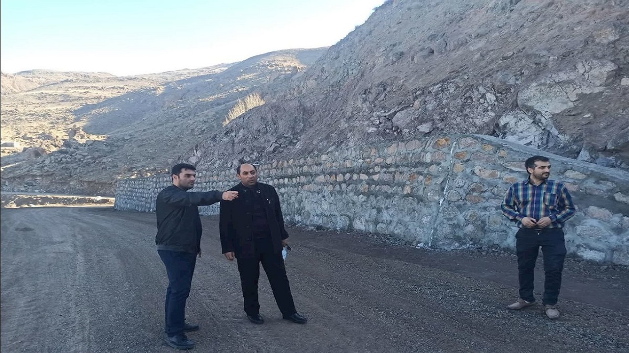 مسیر دسترسی به پل معلق شیشه‌ای هیر آسفالت شد