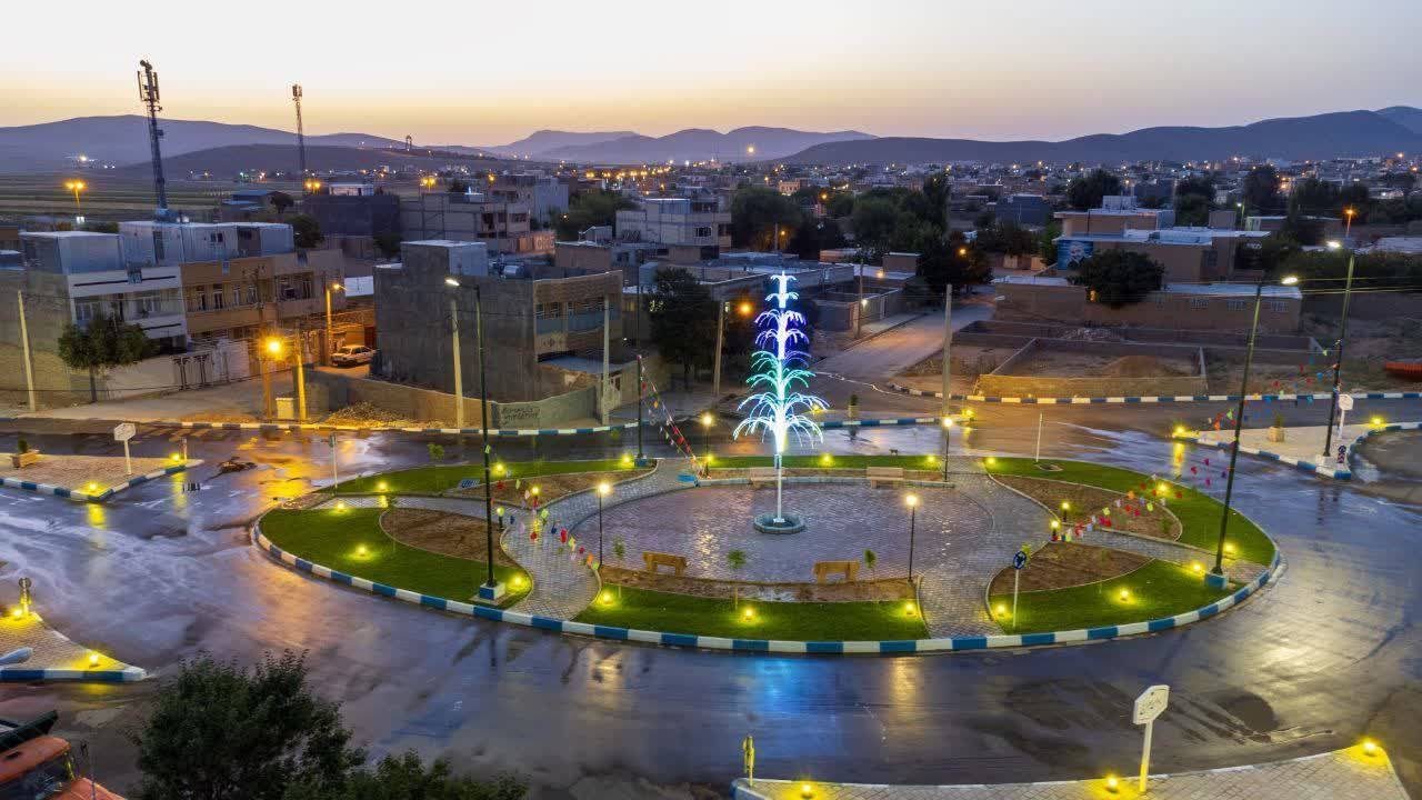 بهره‌برداری از میدان معراج شهر نقنه