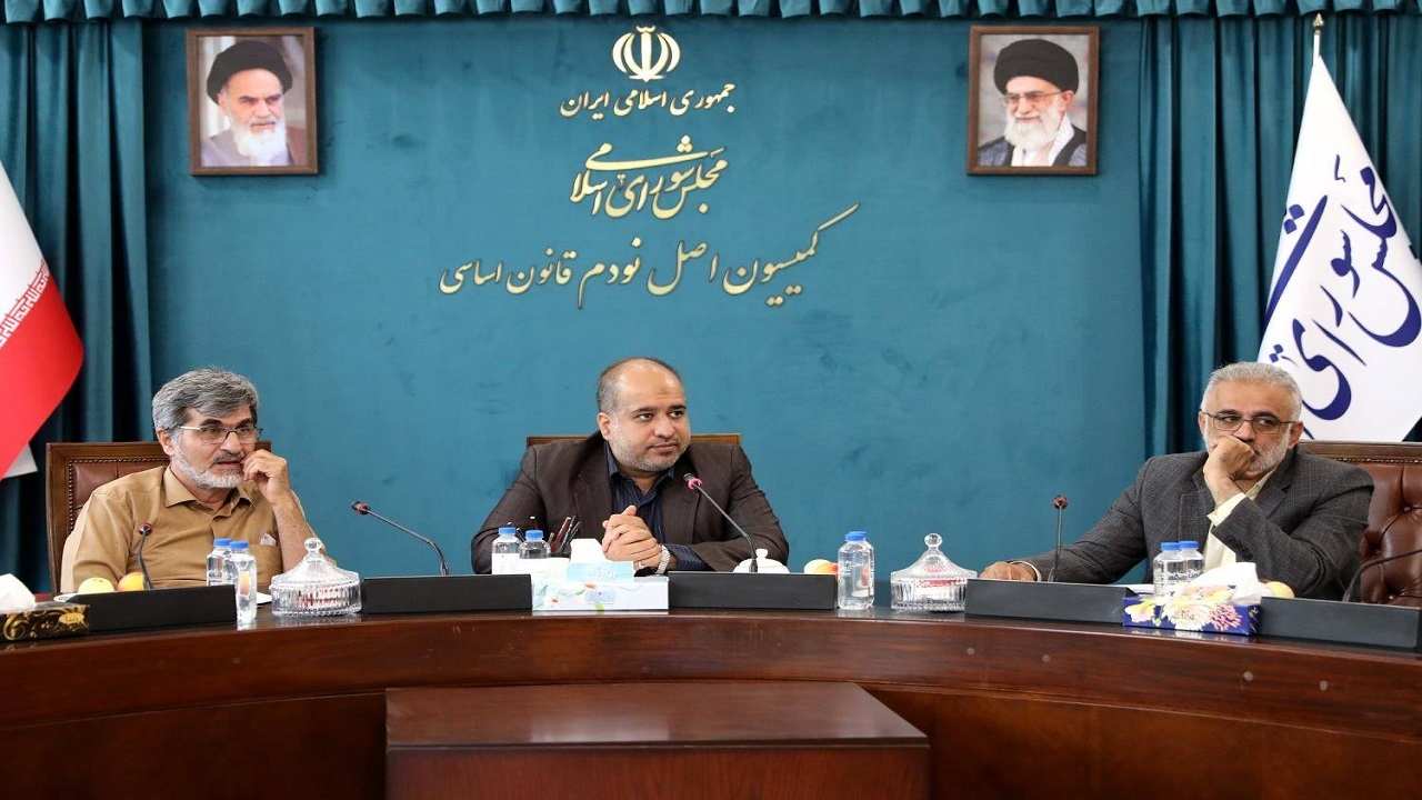 سازمان جنگل‌ها گزارشی درباره چگونگی اجرای طرح یک میلیارد درخت به کمیسیون اصل نود می‌دهد