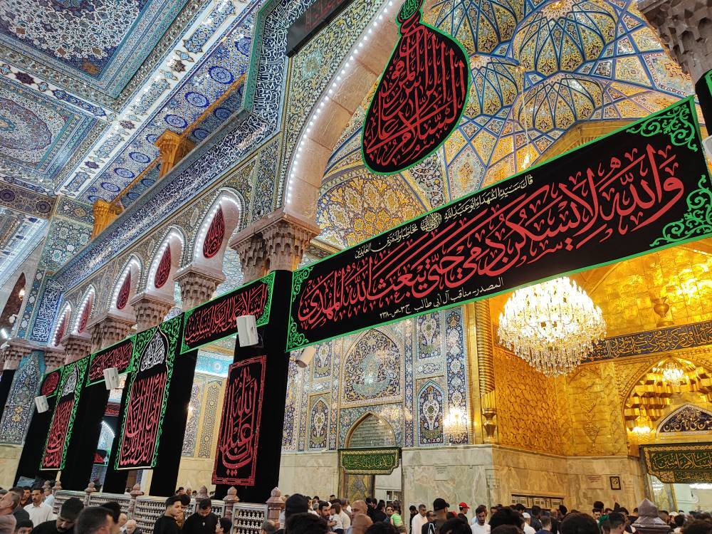 ماه محرم در حرم امام حسين