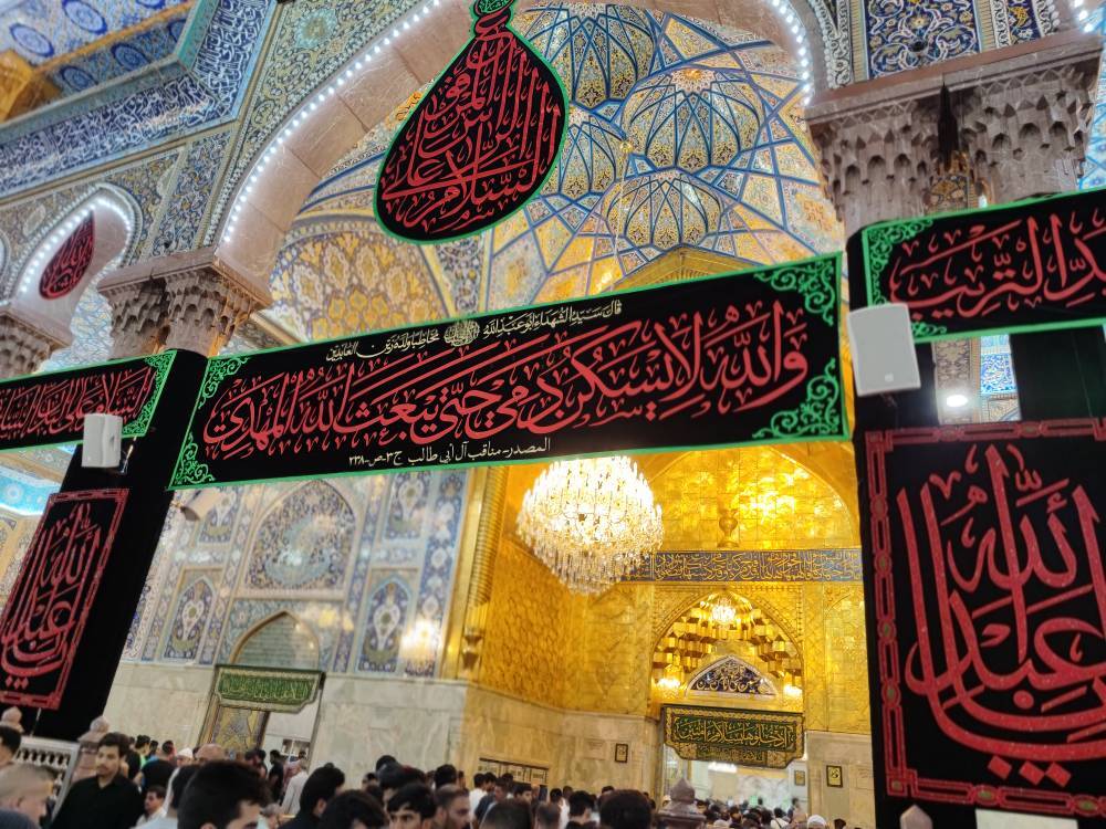 نصب پرچم سياه
