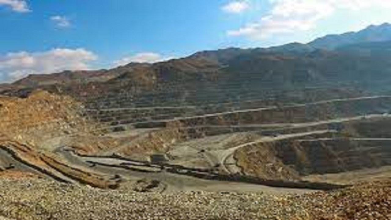 ظرفیت های صنعتی و معدنی نوید بخش حرکت خوسف در مسیر توسعه