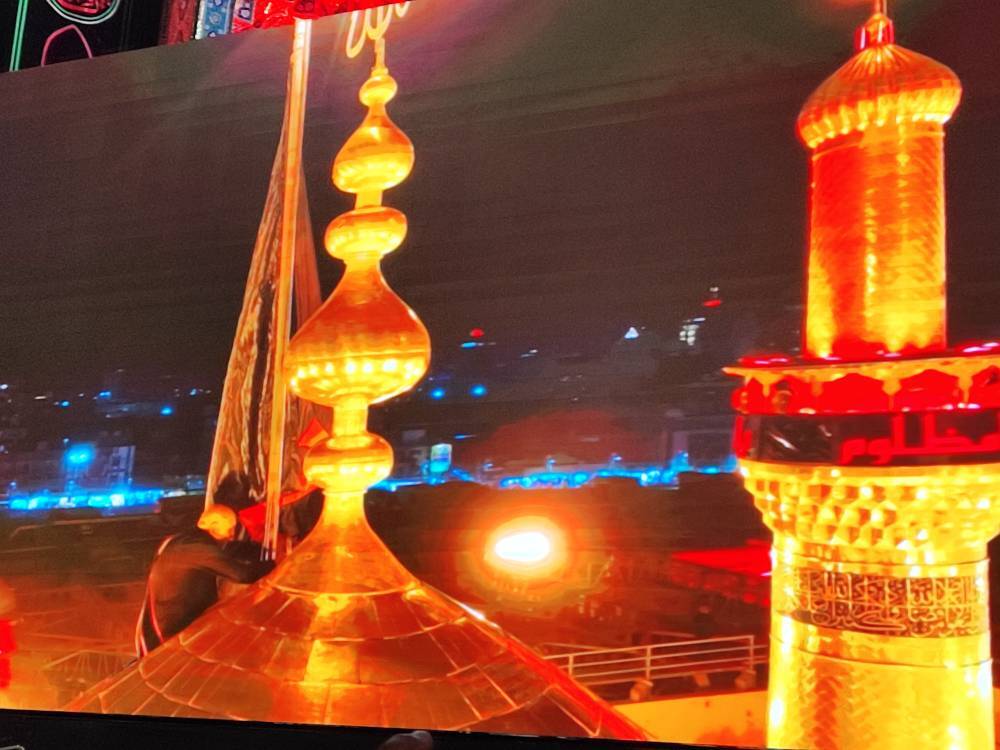 حرم امام حسین(ع) در شب اول ماه محرم