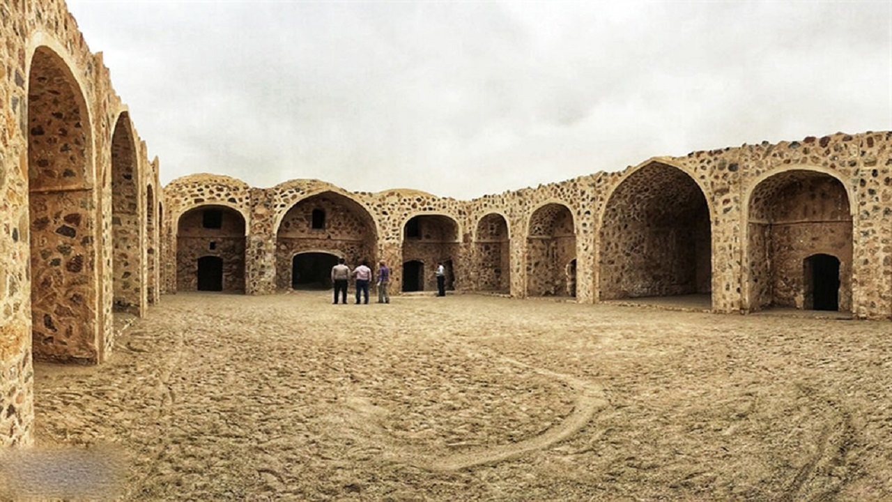 آغاز برق رسانی به رباط قلی در سنخواست