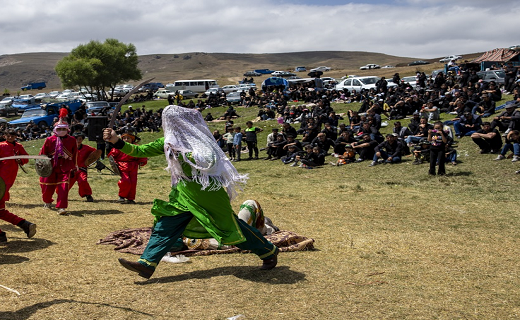 تعزیه زعفرجن آیین نمایشی است از زعفرجن که در روز دهم محرم (عاشورا) به همراه تعدادی از اجنه به همراهی و کمک امام حسین (ع) و یارانشان می&zwnj;آیند و امام حسین (ع) پیشنهاد وی را قبول نکرده و رد می&zwnj;کند.