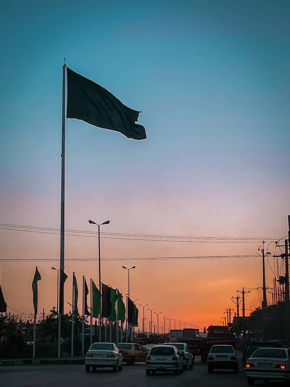 پرچم عزای حسینی در صالح آباد